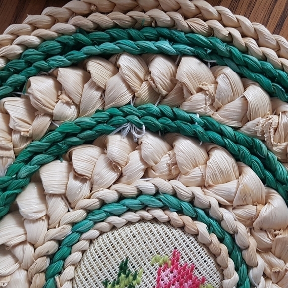1980s Woven Rattan and Needlepoint Large Trivets - Picture 5 of 9
